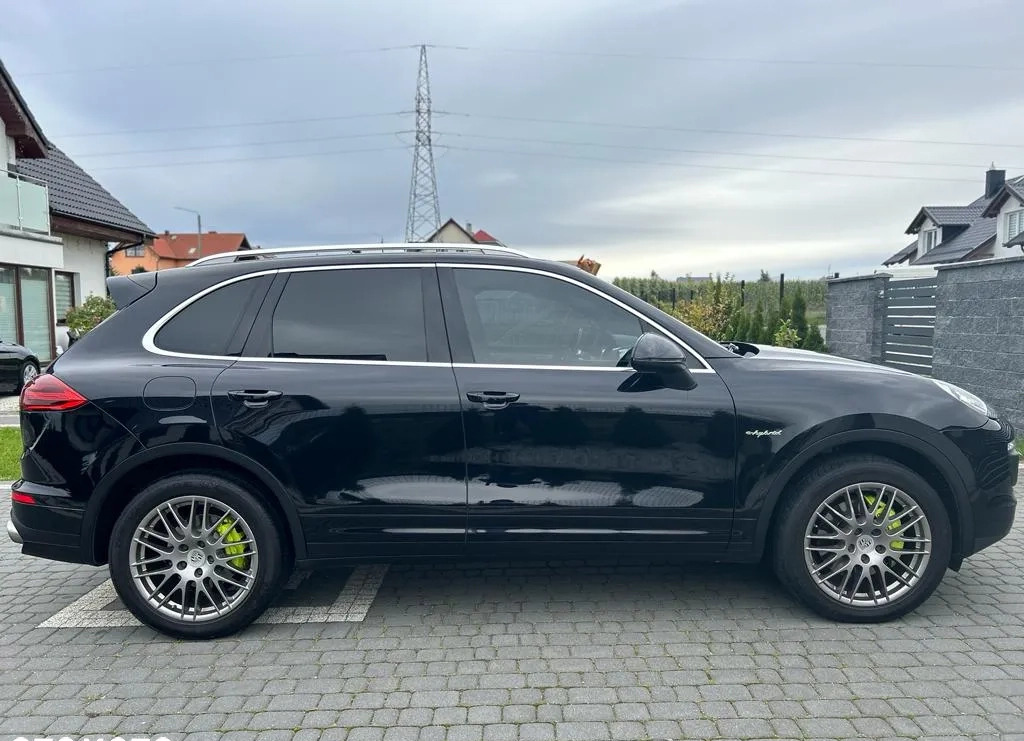 Porsche Cayenne cena 169000 przebieg: 210000, rok produkcji 2015 z Barlinek małe 742